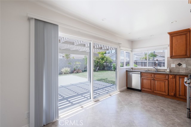 3681 Haverford Street, Irvine CA: https://media.crmls.org/medias/54dab75d-c326-4397-9419-9f88d0da058f.jpg