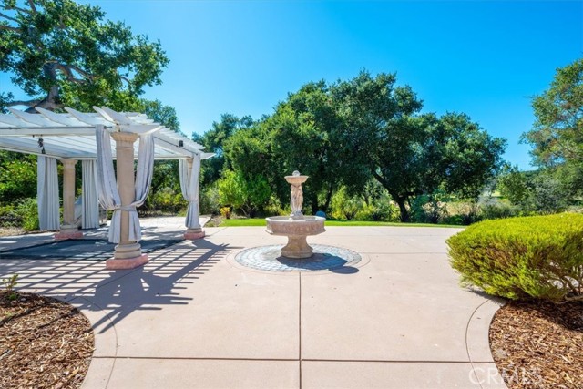 629 Shelter Ridge Place, Nipomo CA: https://media.crmls.org/medias/54dad093-f472-468d-a178-6be288857bce.jpg