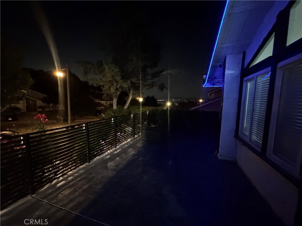 https://media.crmls.org/medias/54dad258-e8c7-4f68-8707-79f08292616e.jpg?preset=X-Large
