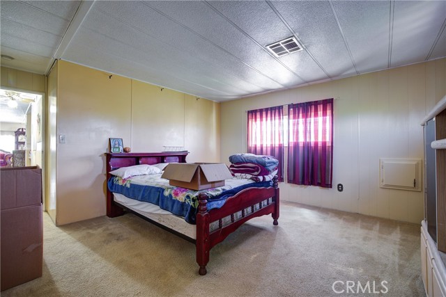 3700 Buchanan Street, Riverside CA: https://media.crmls.org/medias/54db1191-1dfa-40f4-9b0e-8dd45093e489.jpg