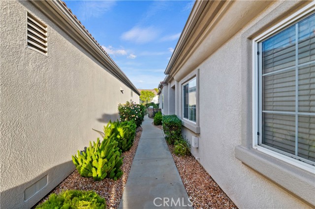 Detail Gallery Image 5 of 59 For 40364 via Marisa, Murrieta,  CA 92562 - 3 Beds | 2 Baths