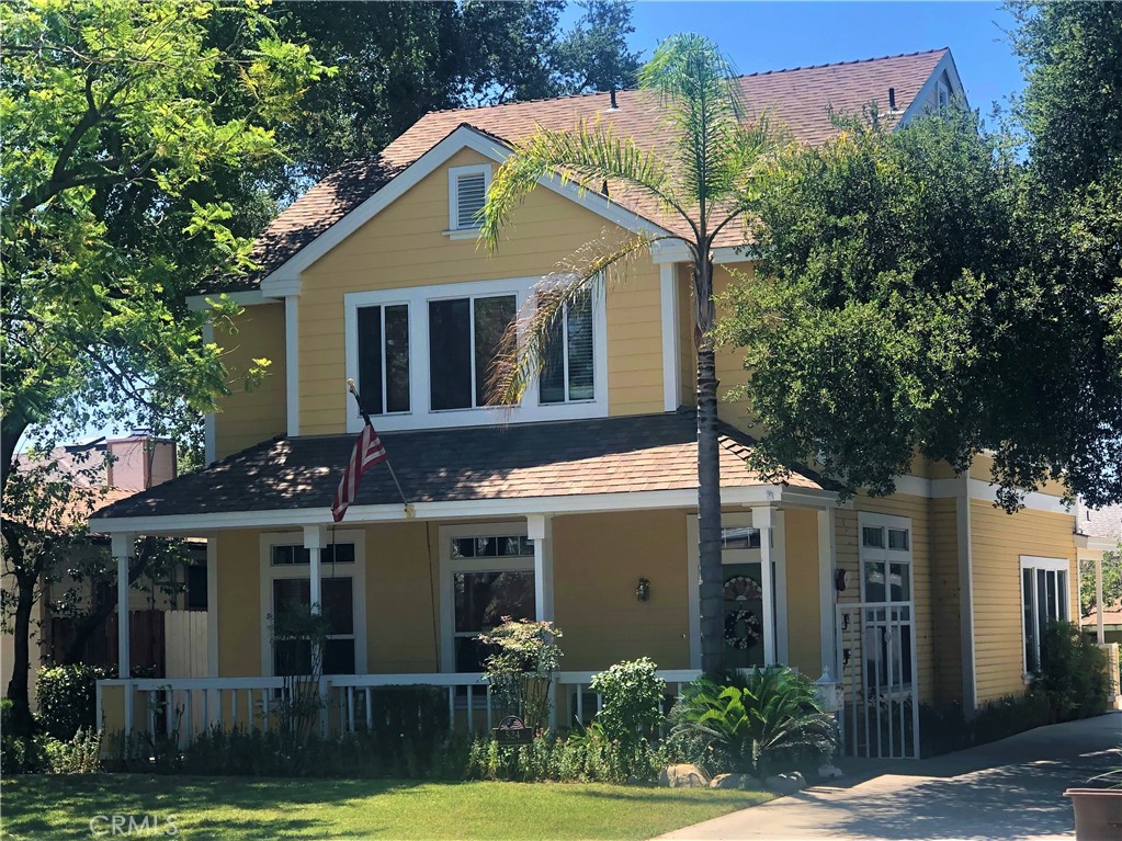 524 W Bonita Avenue
