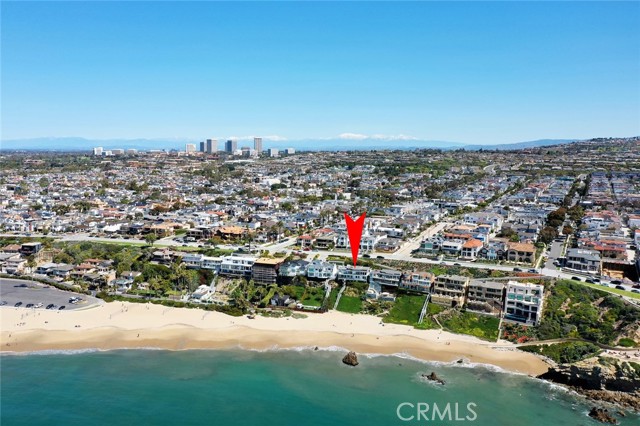 Detail Gallery Image 3 of 24 For 3329 Ocean Bld, Corona Del Mar,  CA 92625 - 2 Beds | 2/1 Baths