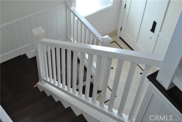 Detail Gallery Image 69 of 75 For 804 N Irena Ave #B,  Redondo Beach,  CA 90277 - 3 Beds | 2/1 Baths