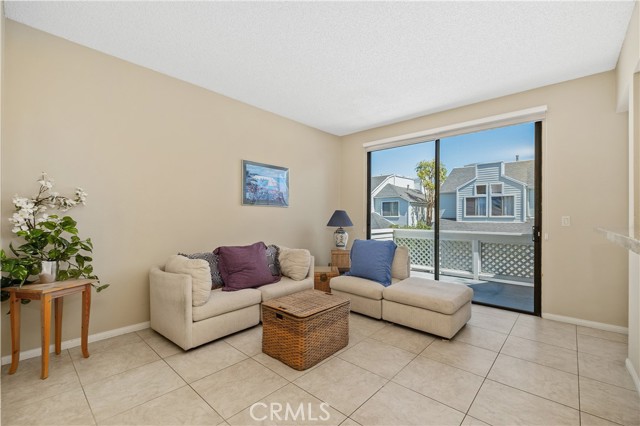 1150 W Capitol Drive, San Pedro CA: https://media.crmls.org/medias/54dc98ff-1e0c-457e-904e-28d691f208a8.jpg