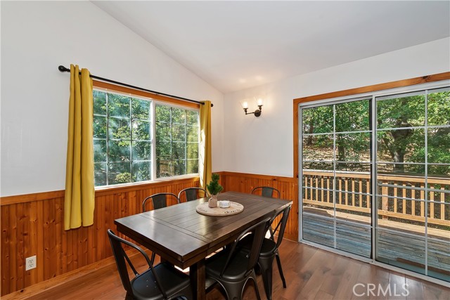 1348 Manzanita Way, Lake Arrowhead CA: https://media.crmls.org/medias/54dccd62-778c-4190-befc-d7e575095b36.jpg