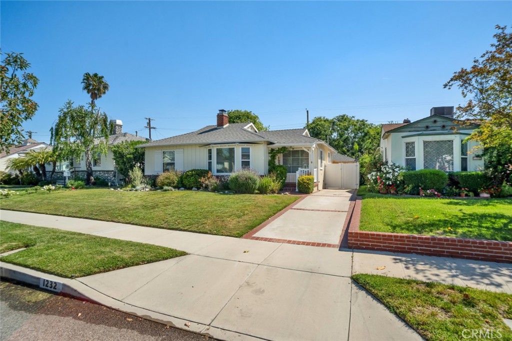 1232 N Avon StreetBurbank img 22