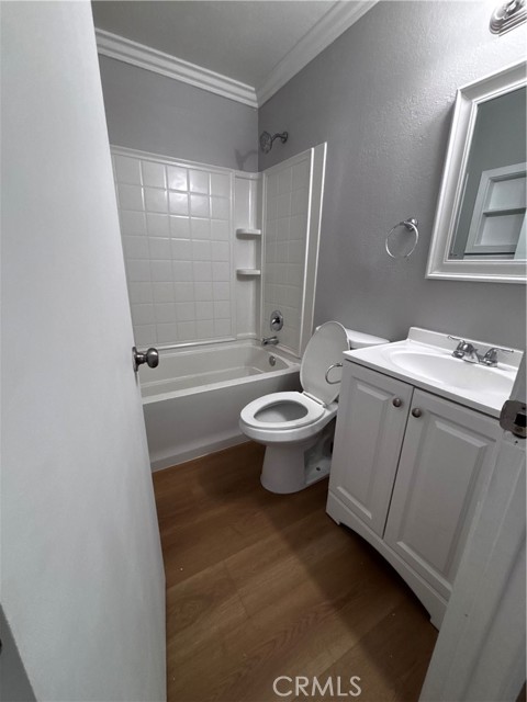 415 Ellis Street, Lake Elsinore CA: https://media.crmls.org/medias/54de582a-325c-4c64-b8a1-216ae5ed2b25.jpg