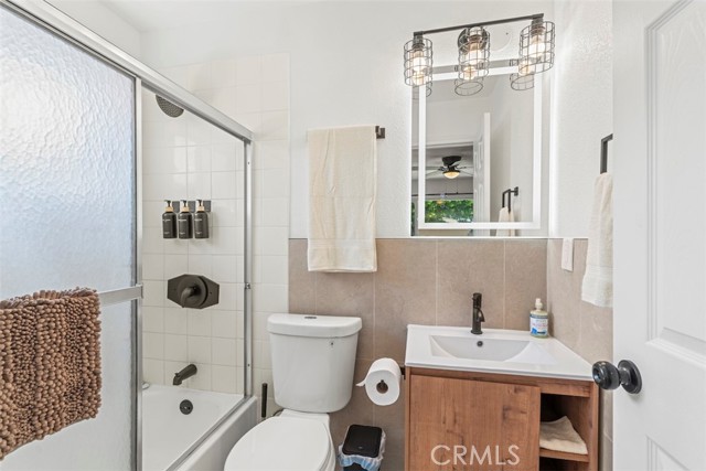 Detail Gallery Image 23 of 30 For 1101 Bonita St, Tustin,  CA 92780 - 3 Beds | 4 Baths
