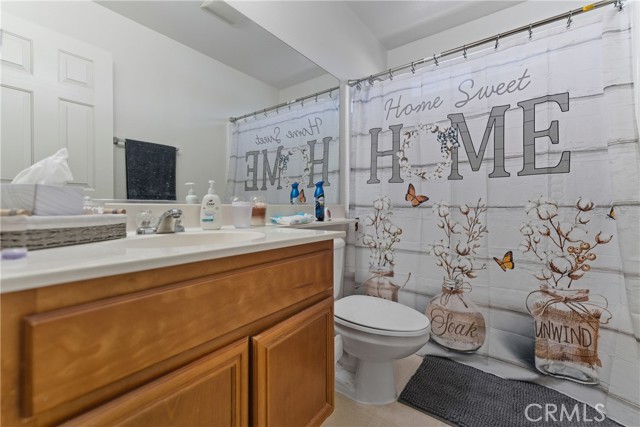Detail Gallery Image 10 of 23 For 25796 Iris #C,  Moreno Valley,  CA 92551 - 3 Beds | 3 Baths