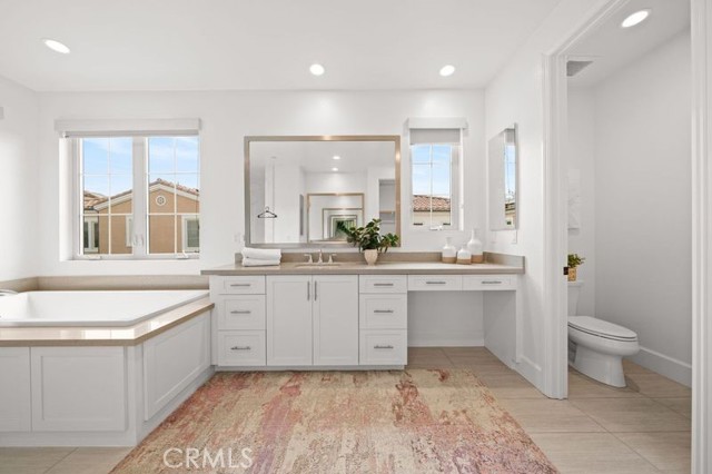 90 Rockinghorse, Irvine CA: https://media.crmls.org/medias/54df2647-d3dc-4285-bad5-51b7846177e1.jpg