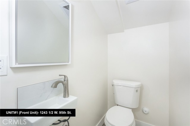 1241 W 95th Street, Los Angeles CA: https://media.crmls.org/medias/54dfe38a-e84b-4fab-a458-d75f89f9cc6a.jpg