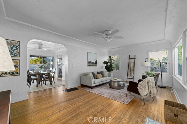 Detail Gallery Image 9 of 33 For 1119 Princeton Dr, Glendale,  CA 91205 - 2 Beds | 1 Baths