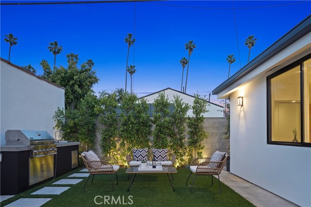 Detail Gallery Image 38 of 45 For 3876 Roxton Ave, Los Angeles,  CA 90008 - 5 Beds | 4/1 Baths