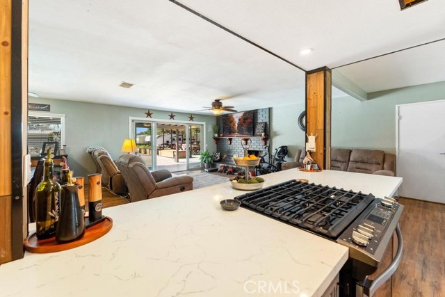 Detail Gallery Image 6 of 33 For 1581 Hackney St, Hemet,  CA 92543 - 3 Beds | 2 Baths