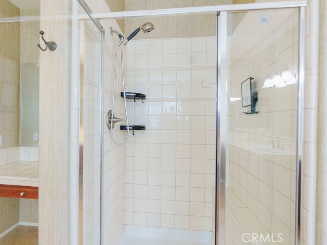 https://media.crmls.org/medias/54e1f00a-9c3d-47bc-88d3-2c9531a1a8da.jpg?preset=X-Large