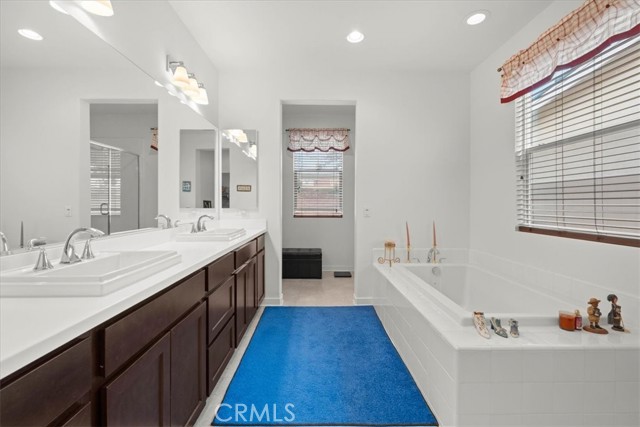 Image 19 of 42 For 35160 Mahogany Glen Drive