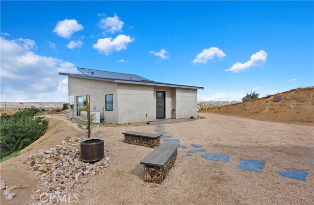 Detail Gallery Image 19 of 37 For 3208 Ox Yoke, Pioneertown,  CA 92268 - 2 Beds | 2 Baths