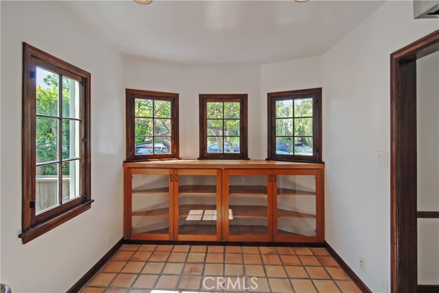 Detail Gallery Image 8 of 16 For 2538 Aiken, Los Angeles,  CA 90064 - 3 Beds | 2 Baths