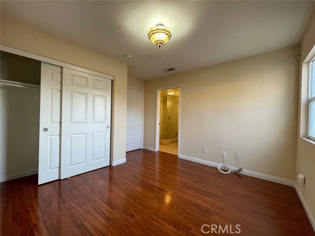 Detail Gallery Image 10 of 22 For 2463 Oswego St #109,  Pasadena,  CA 91107 - 3 Beds | 3/1 Baths