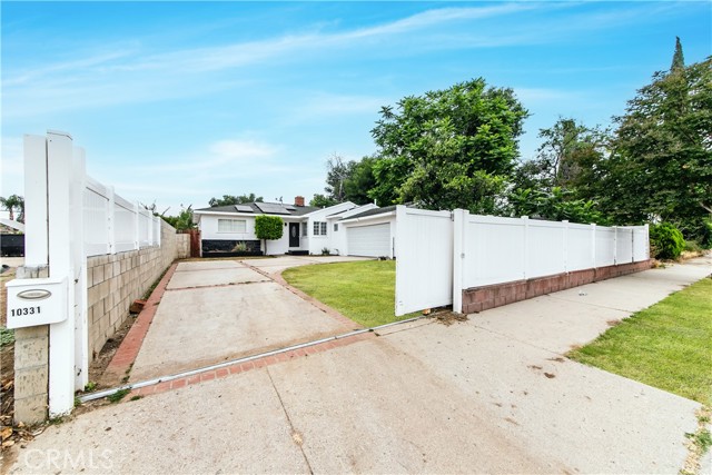 Detail Gallery Image 1 of 1 For 10331 Haskell Ave, Granada Hills,  CA 91344 - 3 Beds | 2 Baths