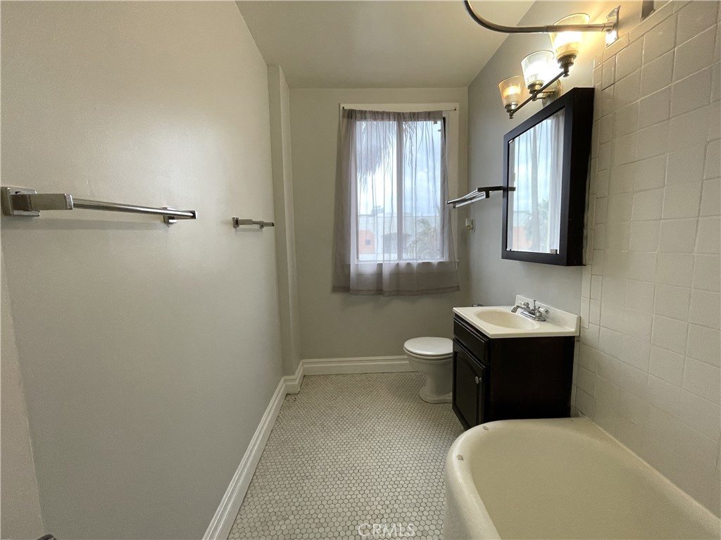 MLS #PW25280435 image #8