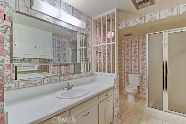 Detail Gallery Image 22 of 56 For 2009 via Mariposa #D,  Laguna Woods,  CA 92637 - 2 Beds | 2 Baths