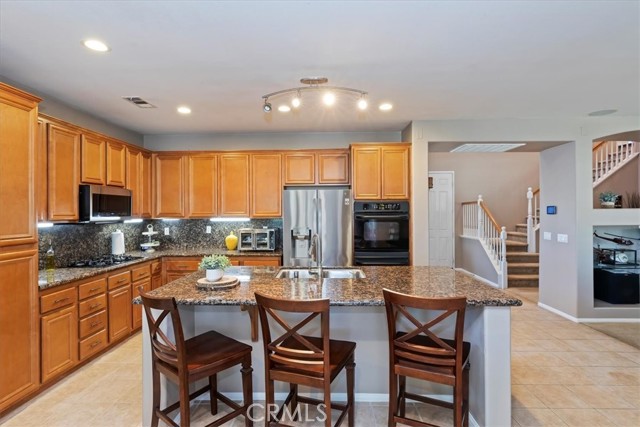 Detail Gallery Image 6 of 35 For 7213 Cottage Grove Dr, Corona,  CA 92880 - 5 Beds | 3 Baths