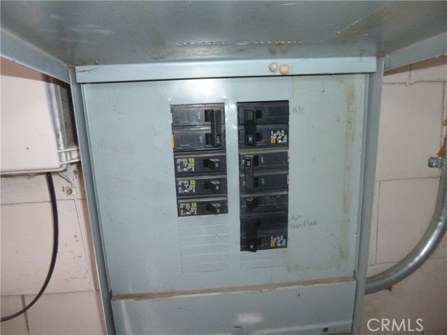 Detail Gallery Image 24 of 27 For 579 16th, San Bernardino,  CA 92405 - 3 Beds | 1/1 Baths