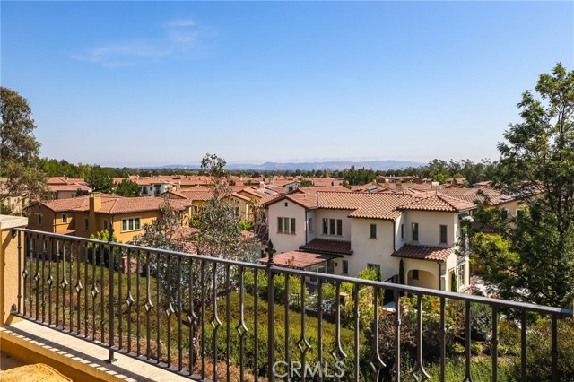 106 Long Fence, Irvine CA: https://media.crmls.org/medias/54e56df1-ec90-47eb-aa08-15e95f3de012.jpg
