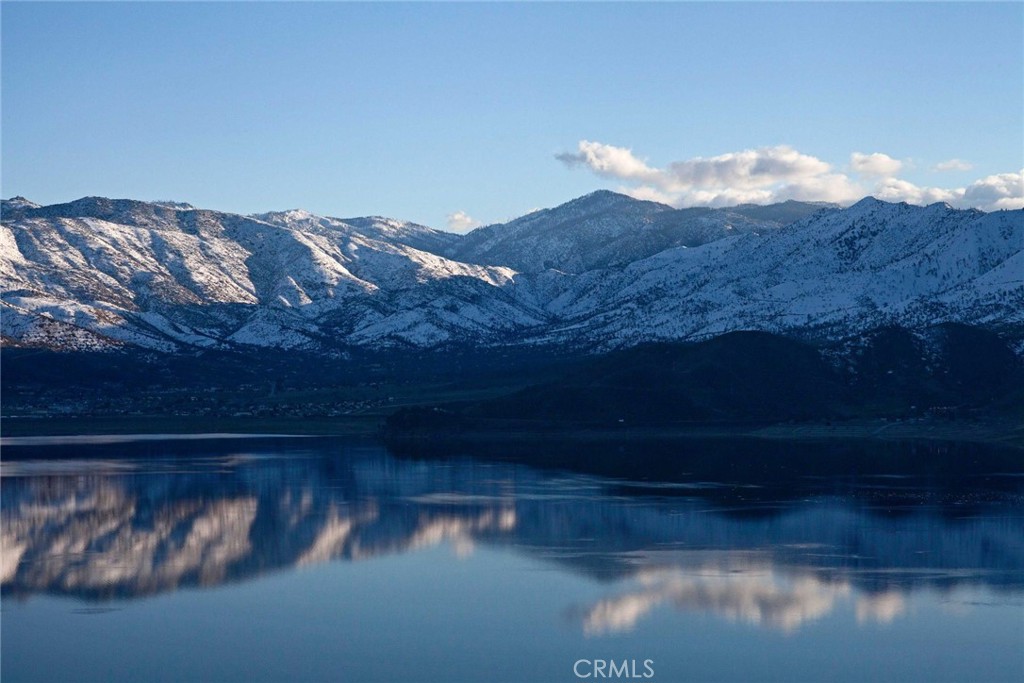 https://media.crmls.org/medias/54e598a1-646f-45cf-8d7f-fcab1b14e5f8.jpg?preset=X-Large