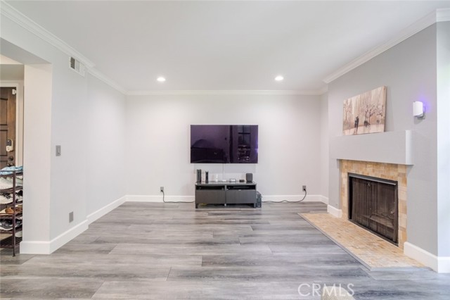 Detail Gallery Image 3 of 31 For 236 N Louise St #104,  Glendale,  CA 91206 - 2 Beds | 2 Baths