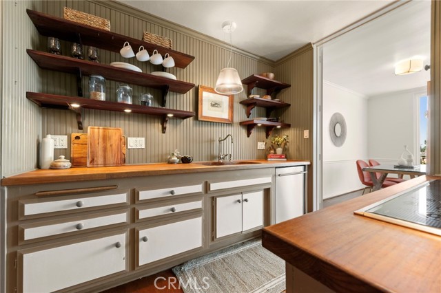 Detail Gallery Image 14 of 67 For 103 Ravenna Dr #23,  Long Beach,  CA 90803 - 2 Beds | 2 Baths