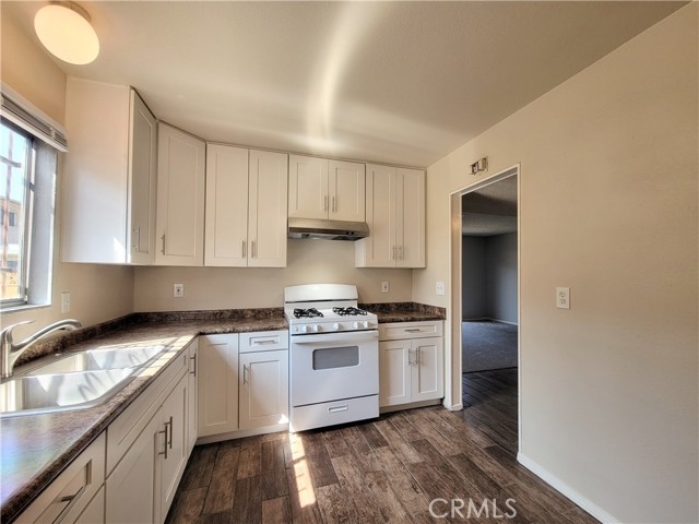 Detail Gallery Image 8 of 30 For 17715 Exa Ct, Carson,  CA 90746 - 4 Beds | 2 Baths