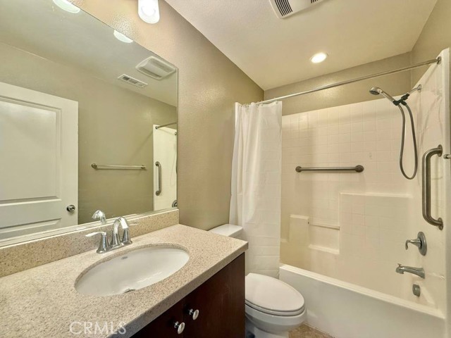 11821 E Solana Place, Cerritos CA: https://media.crmls.org/medias/54e92fea-c55e-4eaa-8c3c-5e6c49de6c1c.jpg