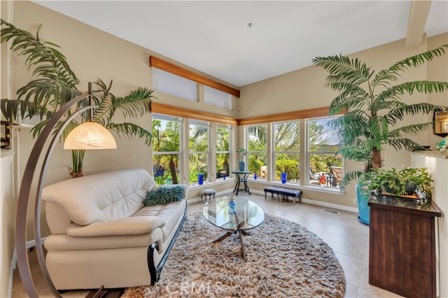40468 Rock Mountain Drive, Fallbrook CA: https://media.crmls.org/medias/54e9e5f3-5b8b-4257-b9a5-c7d1f06cdf82.jpg