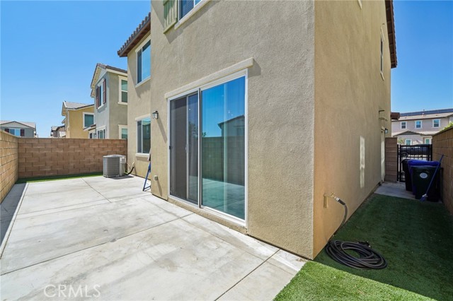Detail Gallery Image 45 of 64 For 16233 Lozano St #2,  Fontana,  CA 92336 - 3 Beds | 2/1 Baths
