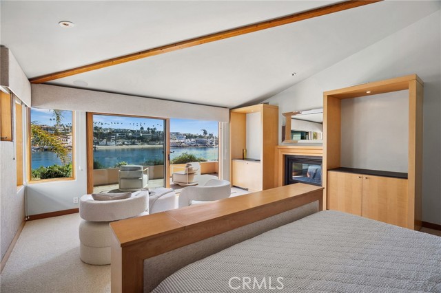 2278 Channel Rd Road, Newport Beach CA: https://media.crmls.org/medias/54ea9216-a2ff-45d6-a8be-65bb0ac76e4c.jpg