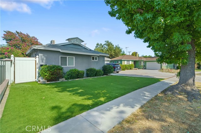 Detail Gallery Image 4 of 48 For 6916 Claire Ave, Reseda,  CA 91335 - 4 Beds | 3 Baths