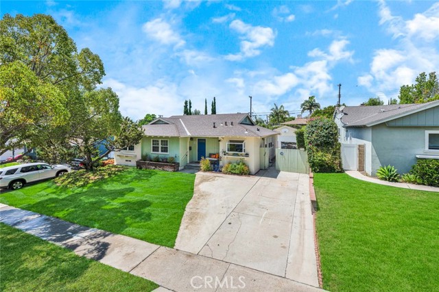 1119 N Lincoln Avenue, Fullerton CA: https://media.crmls.org/medias/54ebfbc4-12ed-4ac8-8f36-5eac50c1d450.jpg