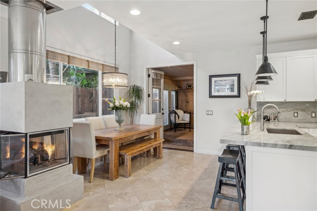Detail Gallery Image 9 of 27 For 610 Marigold Ave, Corona Del Mar,  CA 92625 - 3 Beds | 3/1 Baths