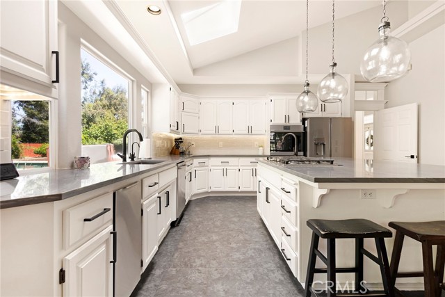 Detail Gallery Image 15 of 57 For 9655 Duckling Dr, Durham,  CA 95938 - 4 Beds | 2/1 Baths