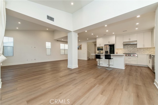 Detail Gallery Image 19 of 39 For 116 Imagination Trl, Irvine,  CA 92620 - 4 Beds | 3/1 Baths