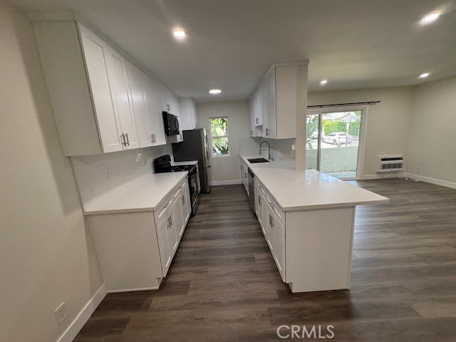 7730 Lexington Ave. #102, West Hollywood CA: https://media.crmls.org/medias/54ed74af-d744-479f-833b-71721192575d.jpg