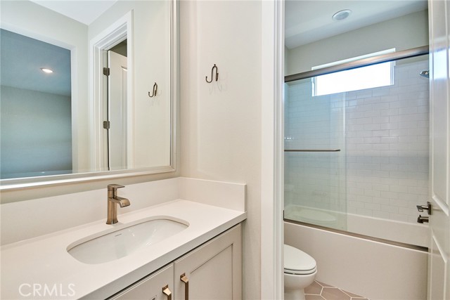 133 Aspect, Irvine CA: https://media.crmls.org/medias/54ed7cc6-a683-4212-bb3a-c07677272ec6.jpg