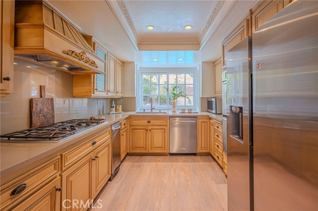 25551 El Capitan, Laguna Hills CA: https://media.crmls.org/medias/54edfdeb-6c3e-4af6-8783-646977b51b9e.jpg