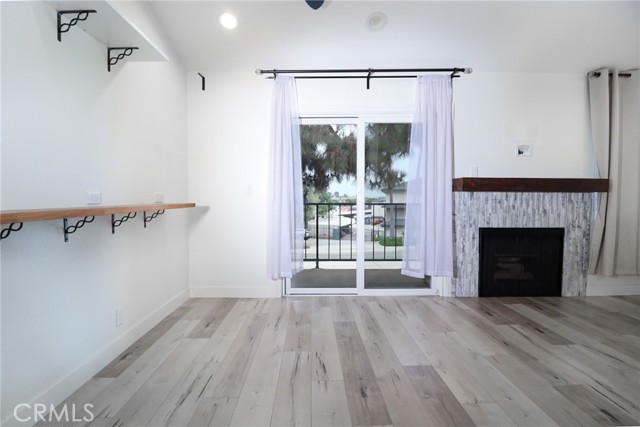 Detail Gallery Image 9 of 23 For 1810 West Garvey Ave #B,  Alhambra,  CA 91803 - 2 Beds | 2/1 Baths