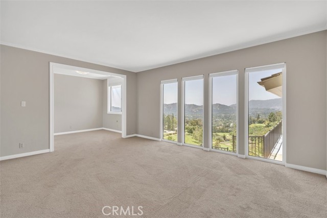 Detail Gallery Image 12 of 32 For 5441 Burning Tree Dr, La Canada Flintridge,  CA 91011 - 5 Beds | 3/2 Baths