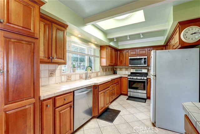 2307 Cameron Avenue, Covina CA: https://media.crmls.org/medias/54f248b1-0b35-4d26-9746-92b2c6c3f85e.jpg