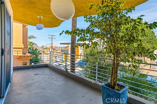 Detail Gallery Image 23 of 42 For 702 10th St, Hermosa Beach,  CA 90254 - 4 Beds | 3/1 Baths